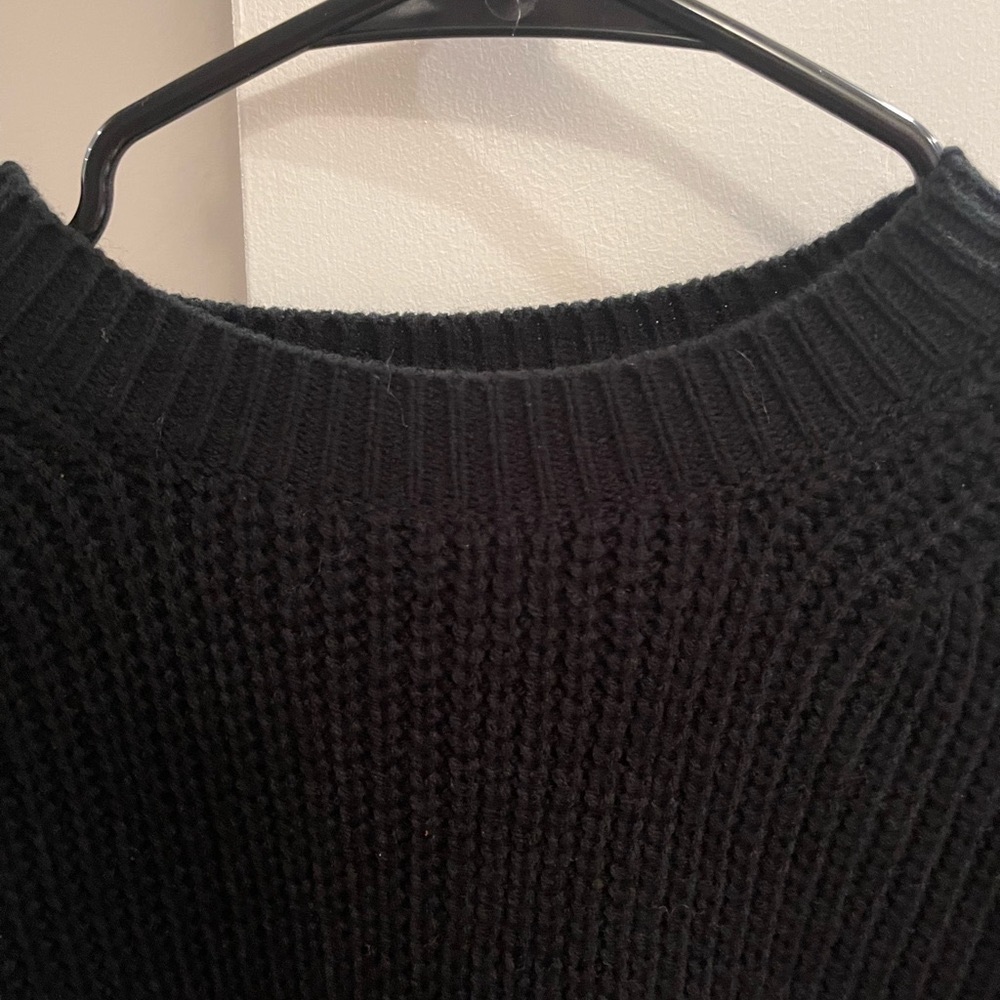 Black cropped sweater